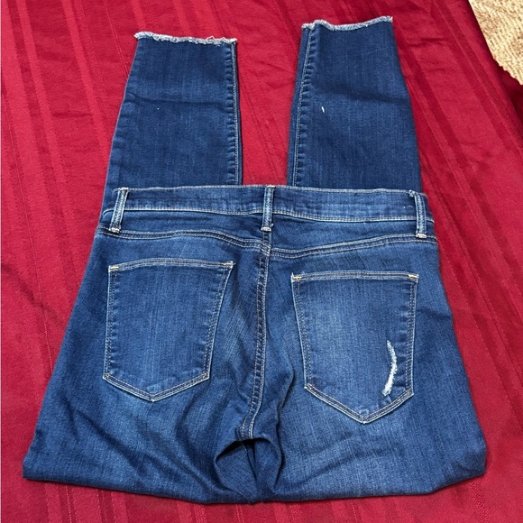 GAP 1969 Slightly Distressed Skinny Jeans - Picture 4 of 6